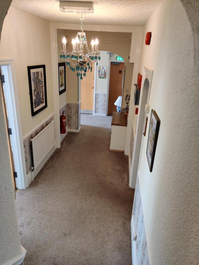 Cameron Court B&B フランボロー エクステリア 写真