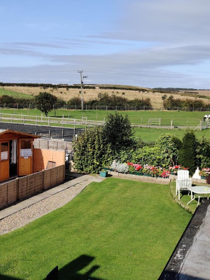 Cameron Court B&B フランボロー エクステリア 写真