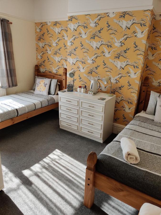 Cameron Court B&B フランボロー エクステリア 写真