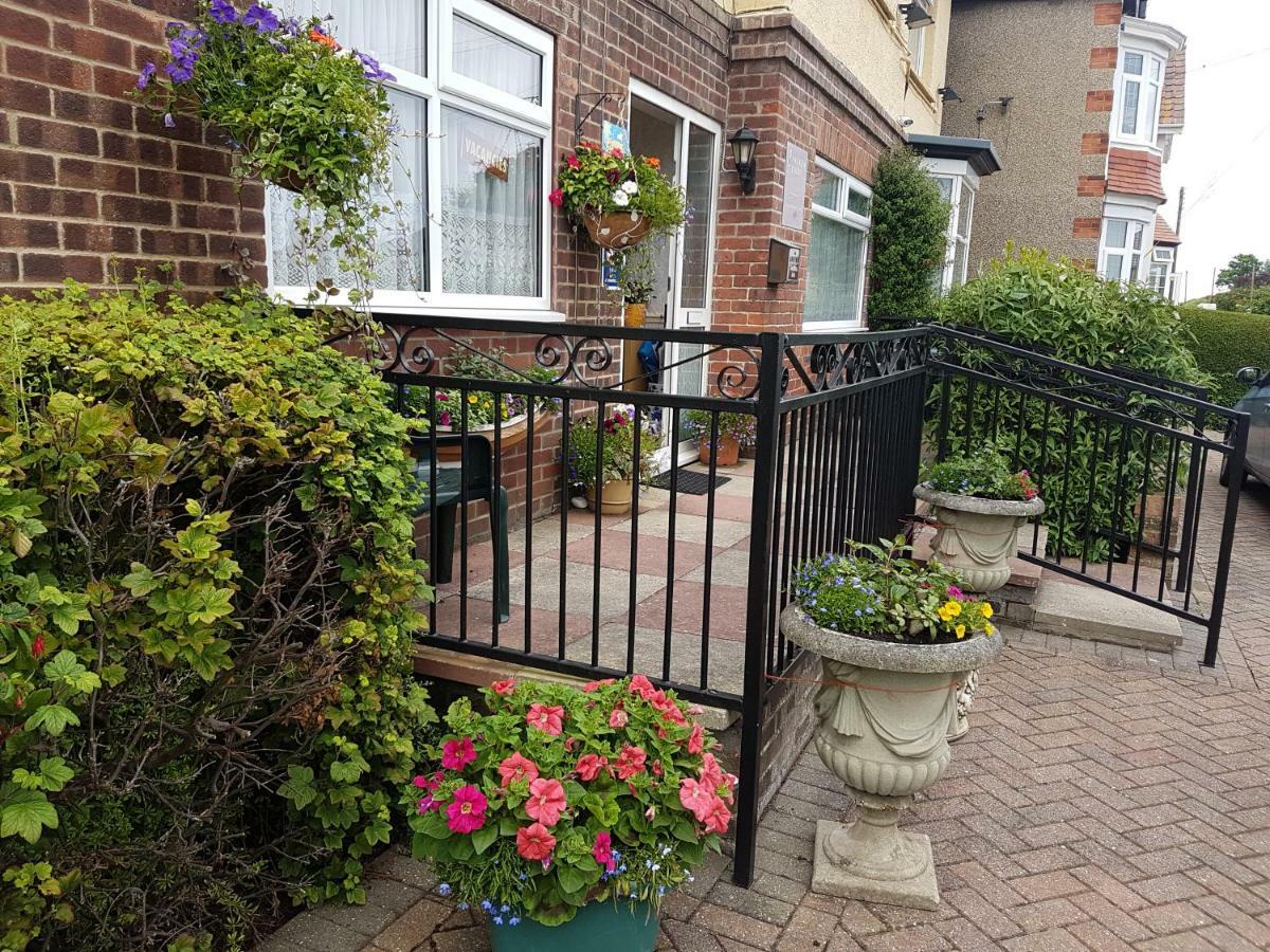 Cameron Court B&B フランボロー エクステリア 写真
